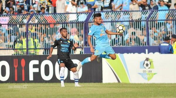 Berbagi Poin dengan Persela, Pelatih Persib: "It's OK!"