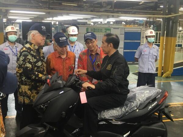 Yamaha Ekspor 1,5 Juta Unit Motor, Jokowi Janji Permudah Investasi