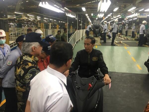 Yamaha Ekspor 1,5 Juta Unit Motor, Jokowi Janji Permudah Investasi