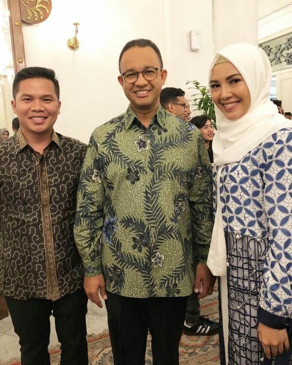Bakal Punya Anak ke-4, Ini 10 Potret Kemesraan Ratna Galih & Suami
