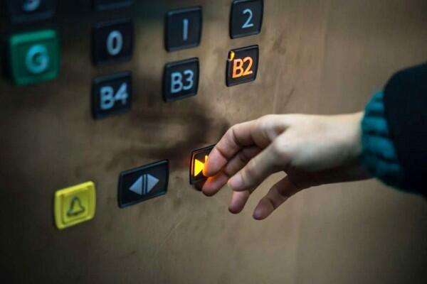 Ternyata Tombol "Close" Pintu Lift Cuma Tipuan, Ada Fungsi Lainnya