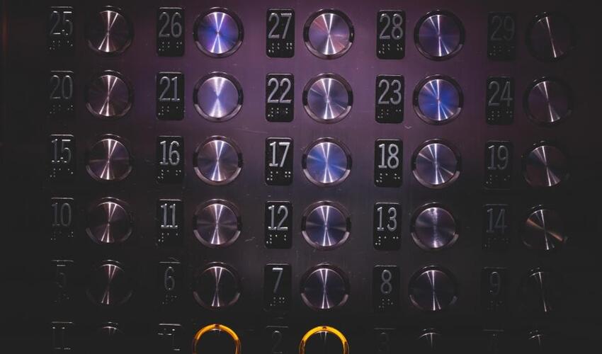 Ternyata Tombol "Close" Pintu Lift Cuma Tipuan, Ada Fungsi Lainnya