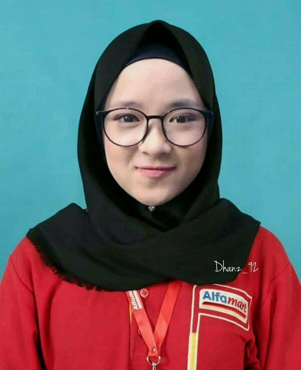 10 Editan Kocak Artis Jadi Kasir Minimarket, Mau Dong Dilayani!