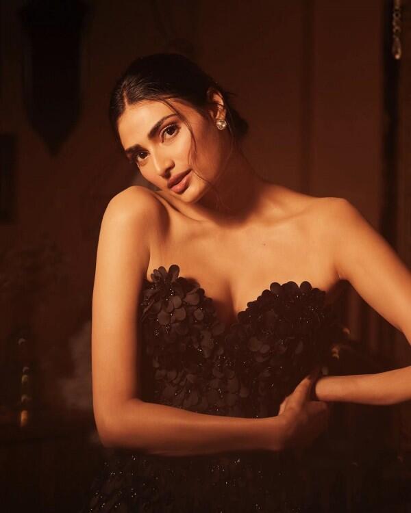 Inilah 15 Foto Artis yang Hadir saat Resepsi Deepika - Ranveer