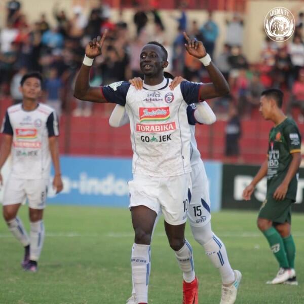 Berhasil Menuai Poin Penuh, Juru Taktik Arema FC Minta Maaf ke PS TIRA