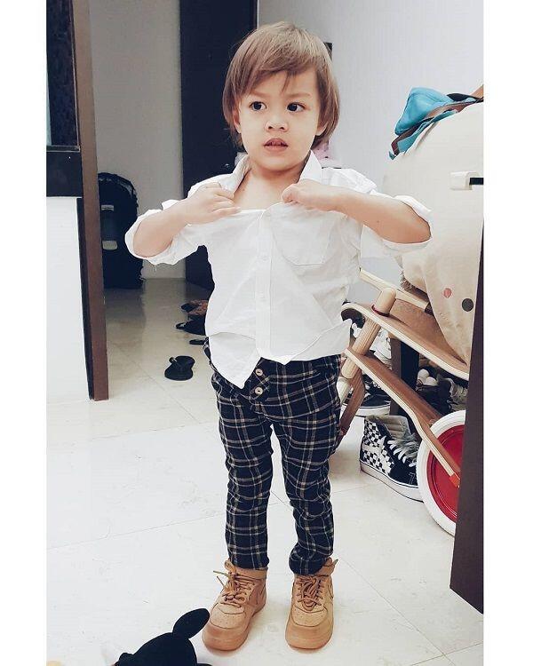 Balita Kece! 10 Penampilan Bjorka yang Makin Stylish Bak Model Cilik