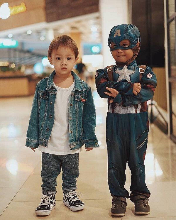 Balita Kece! 10 Penampilan Bjorka yang Makin Stylish Bak Model Cilik