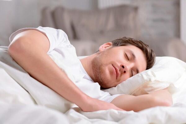 6 Posisi Tidur Ini Gak Baik Buat Kesehatanmu lho, Jangan Keseringan Ya