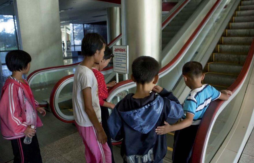Bikin Sedih, 12 Foto Terlarang di Korea Utara Ini Bocor ke Internet