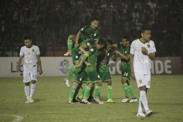 Dilibas PSMS 4-0, Pelatih Persebaya Sebut Timnya Lambat Panas