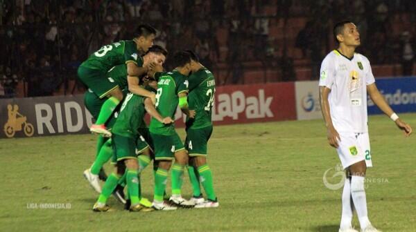 Dilibas PSMS 4-0, Pelatih Persebaya Sebut Timnya Lambat Panas