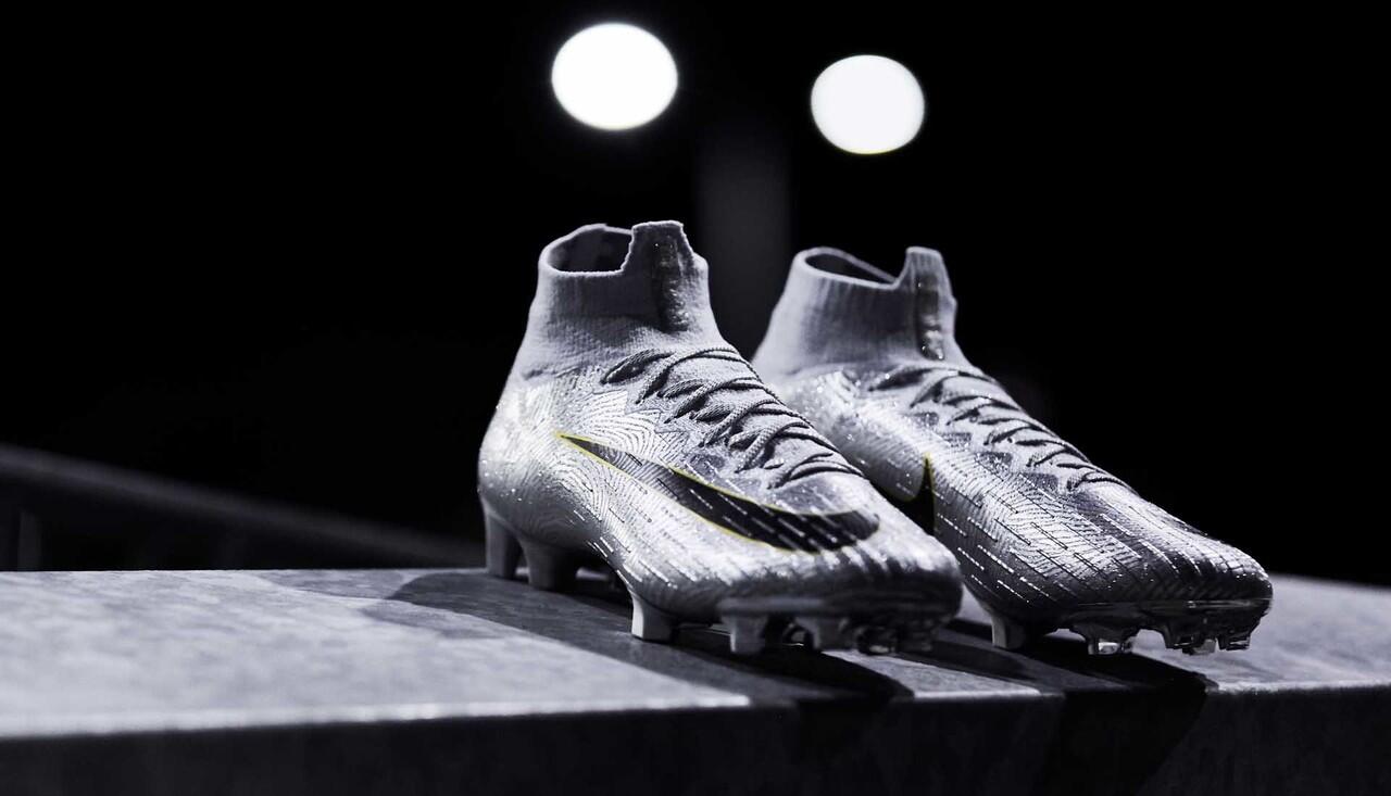 Closer Look! Nike Mercurial Superfly Ballon d'Or Milik Modric