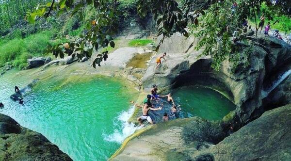 Pacu Adrenalin di Air Terjun Kedung Goro Boyolali