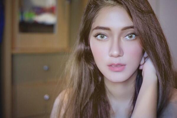 Keturunan Arab, Ini 10 Potret Aktris Keira Shabira yang Bikin Kagum