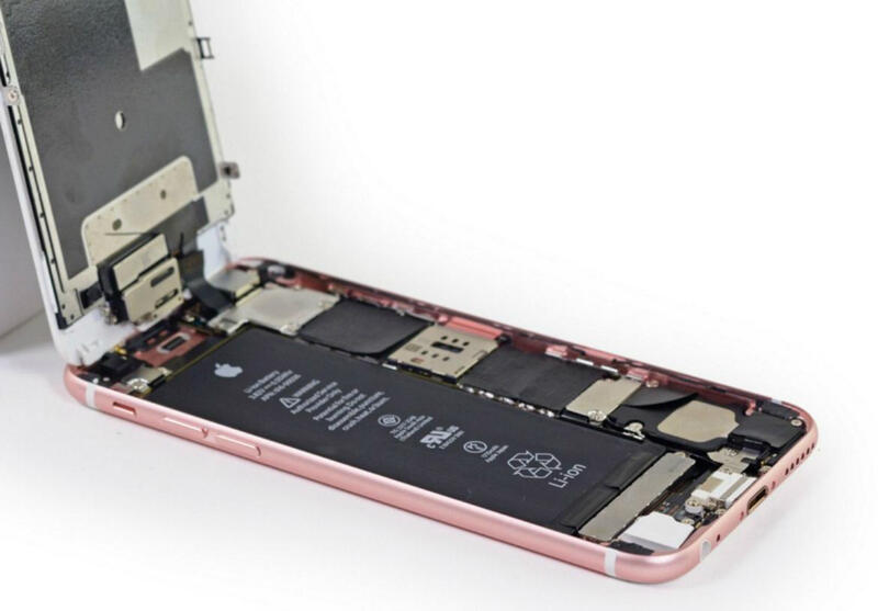Awas Nyesel, 8 Kesalahan Sepele Ini Ternyata Bikin iPhone Cepet Rusak!