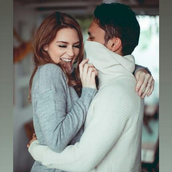 Segera Menikah, 10 Foto Prewed Randy Pangalila dan Kekasih Bulenya