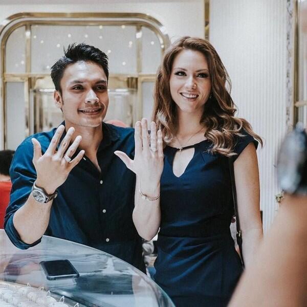 Segera Menikah, 10 Foto Prewed Randy Pangalila dan Kekasih Bulenya