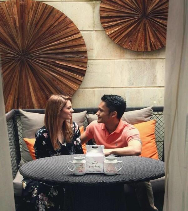 Segera Menikah, 10 Foto Prewed Randy Pangalila dan Kekasih Bulenya