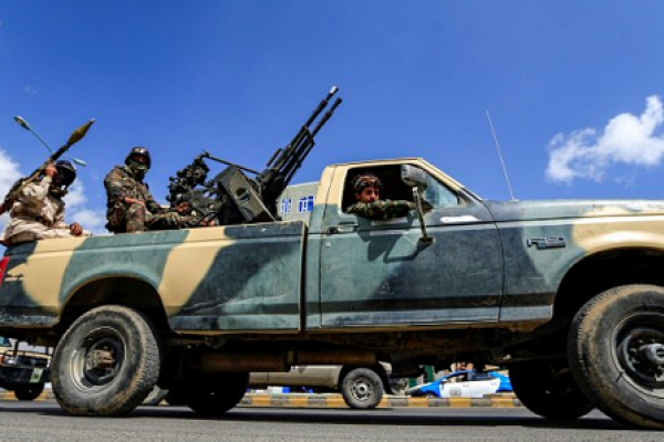 Sebanyak 50 Pasukan Houthi Dievakuasi ke Oman Dengan Pesawat PBB
