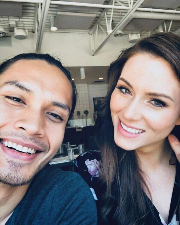 Segera Menikah, Ini 10 Potret Randy Pangalila & Pacar Bulenya