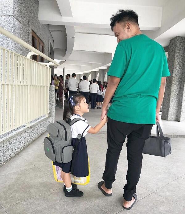 Gemas Banget, 10 Momen Manis Ruben Onsu Antar Thalia Sekolah