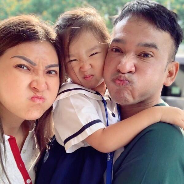 Gemas Banget, 10 Momen Manis Ruben Onsu Antar Thalia Sekolah