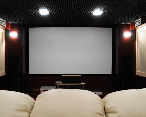 Punya Home Theater di Rumah Sendiri Jadi Mudah dengan 7 Tips Ini!