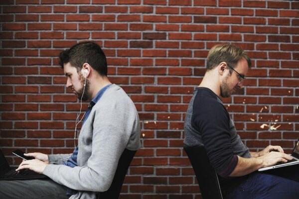 7 Hal Sepele yang Pantang Kamu Lakukan di Kantor Baru