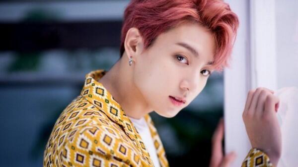 16 Idol KPop yang Pernah Kolaborasi dengan Musisi Internasional