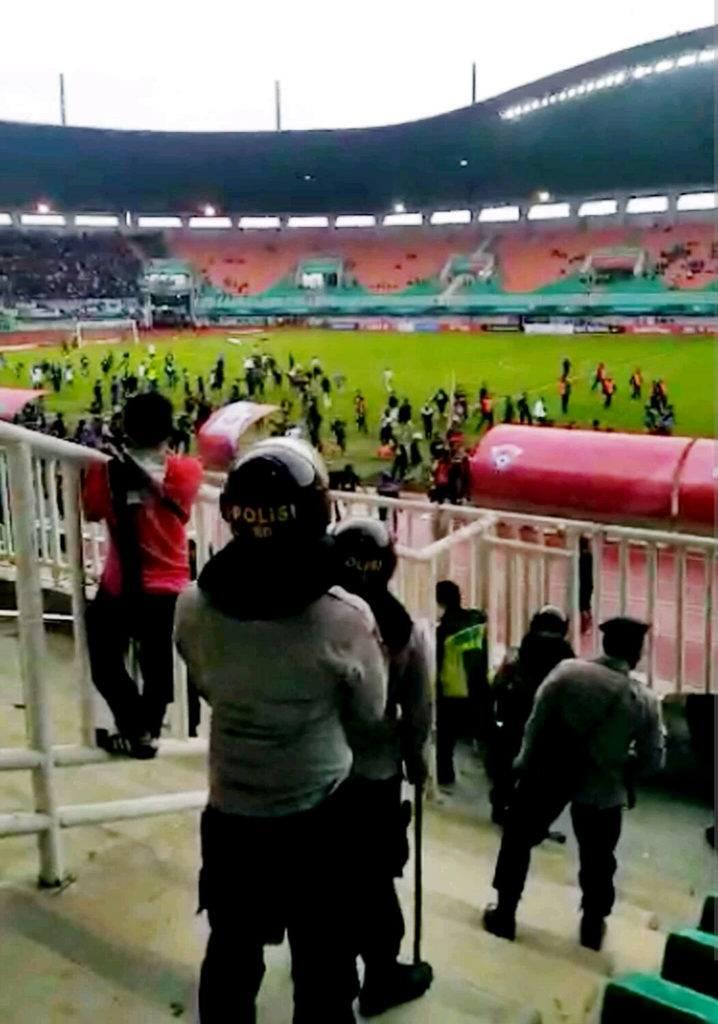 Bripka Arif Budi Santoso Meninggal, Polisi Lain Malah Nonton Kerusuhan