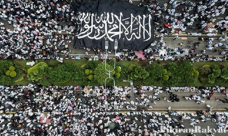 Reuni 212: Kelompok Garis Keras Gunakan Kartu Islam terhadap Jokowi