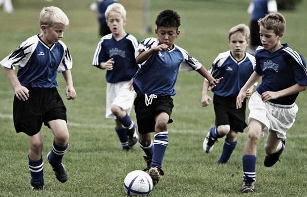 Perbedaan Pengembangan Sepakbola Inggris Dan Spanyol