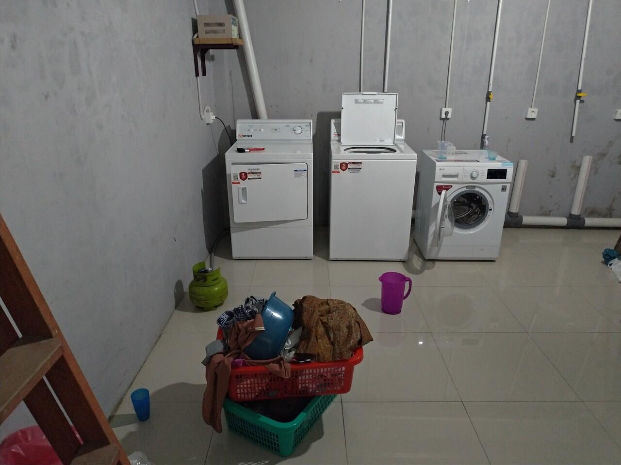 EKSPANSI LAUNDRY SISTEM SATELIT/OUTLET
