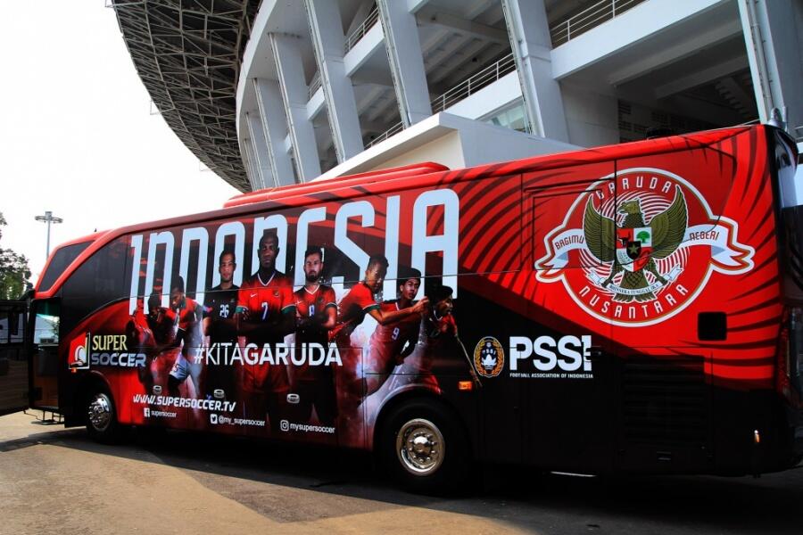 Bus Mewah Milik (Beberapa) Club Besar Sepak Bola Indonesia