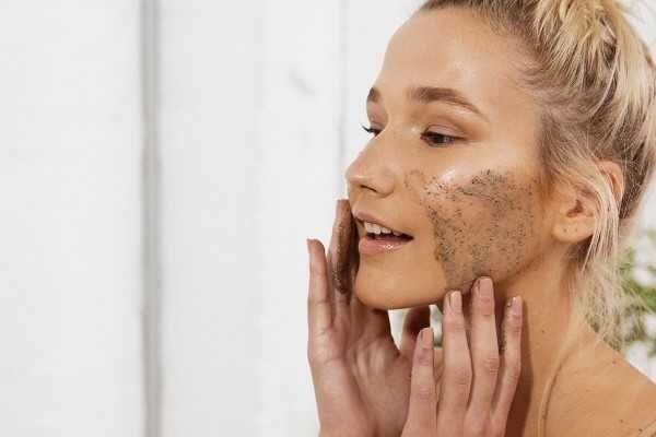 Tips Merawat Kulit Bibir yang Tipis dan Sensitif