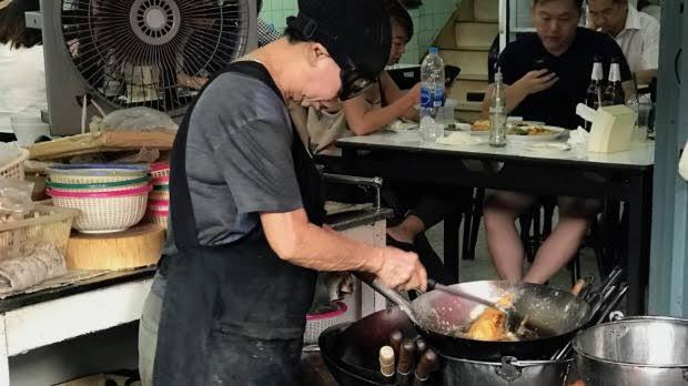 Nah Ini Dia !! Warung Kaki Lima Harga Bintang Lima