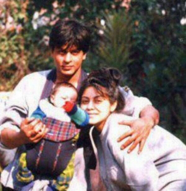 27 Tahun Bersama, 10 Potret Romantisme Shah Rukh Khan & Istri