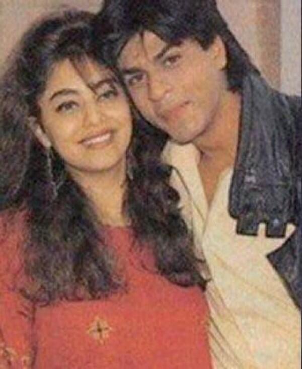 27 Tahun Bersama, 10 Potret Romantisme Shah Rukh Khan & Istri
