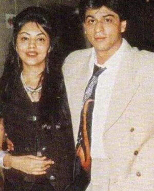27 Tahun Bersama, 10 Potret Romantisme Shah Rukh Khan & Istri