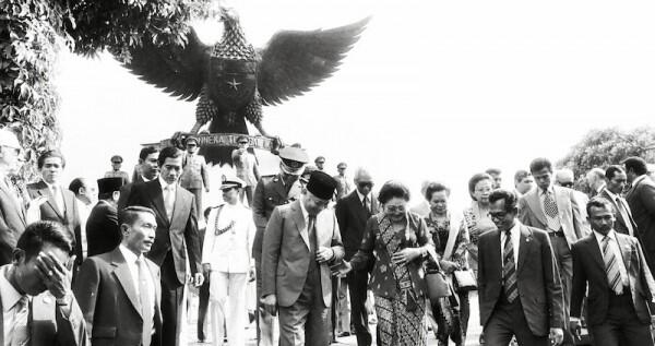 Mandat Reformasi, ICW Desak Kasus Korupsi Era Soeharto Dituntaskan