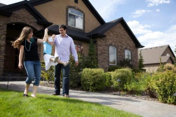 Jauh dari Keluarga? Ini 5 Cara Atasi Long Distance Family Relationship