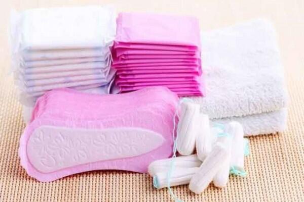 9 Tips Liburan Tetap Nyaman meski Kamu Sedang Datang Bulan