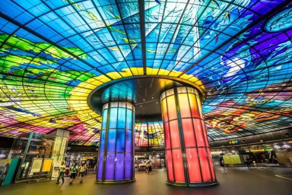 10 Stasiun Bawah Tanah Paling Keren di Dunia, Instagramable Banget!