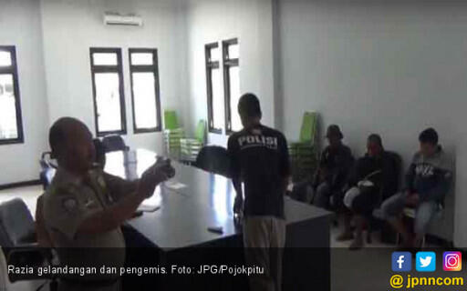 Ngaku Pengemis tapi Punya Motor Keluaran Terbaru