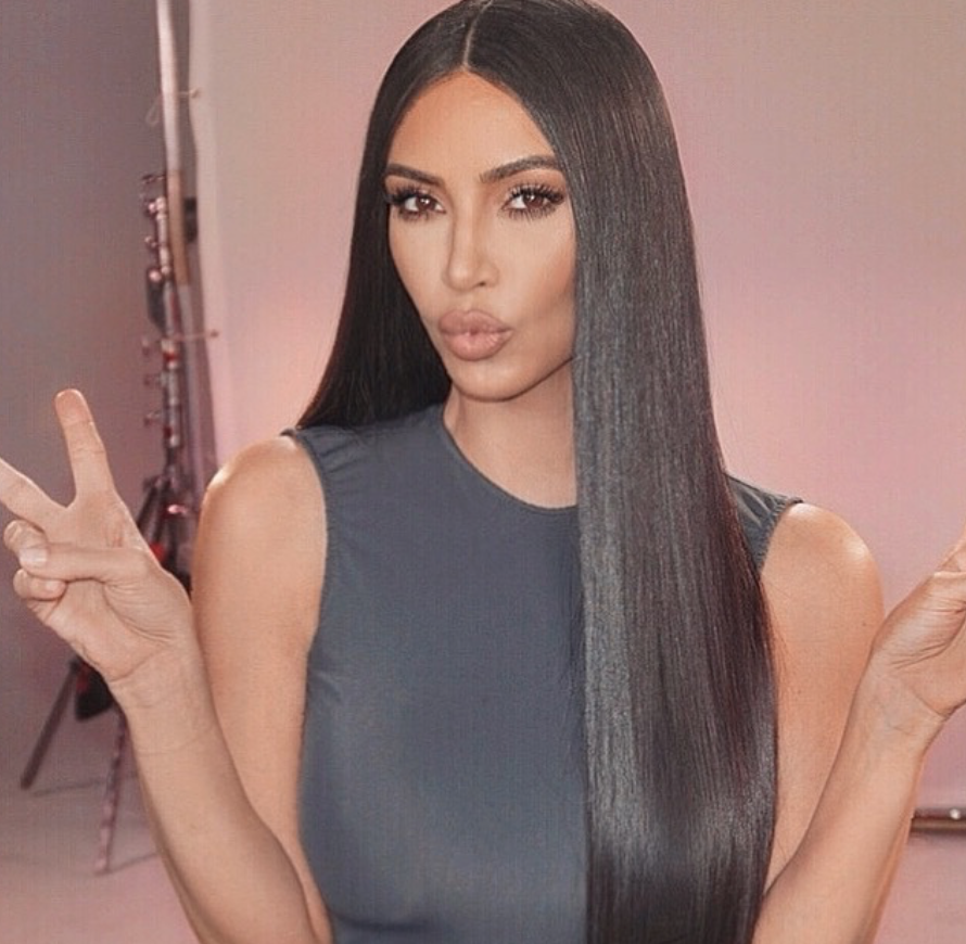 Kim Kardashian Berbagi Tips Atasi Mata Panda