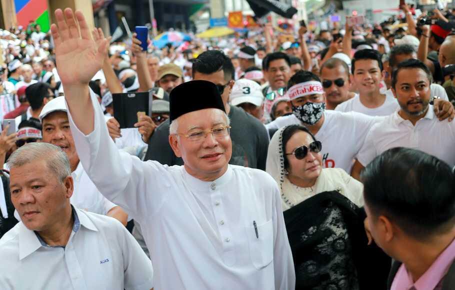 Puluhan Ribu Rakyat Malaysia Demo Menentang Penghapusan Kebijakan Bumiputra