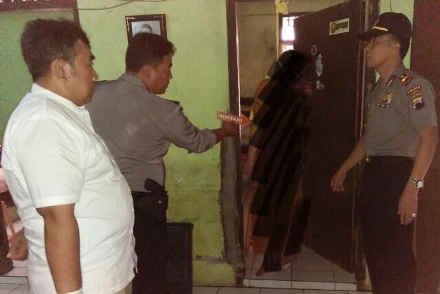 Masalah ekonomi, wanita muda hamil 6 bulan gantung diri dengan kerudung