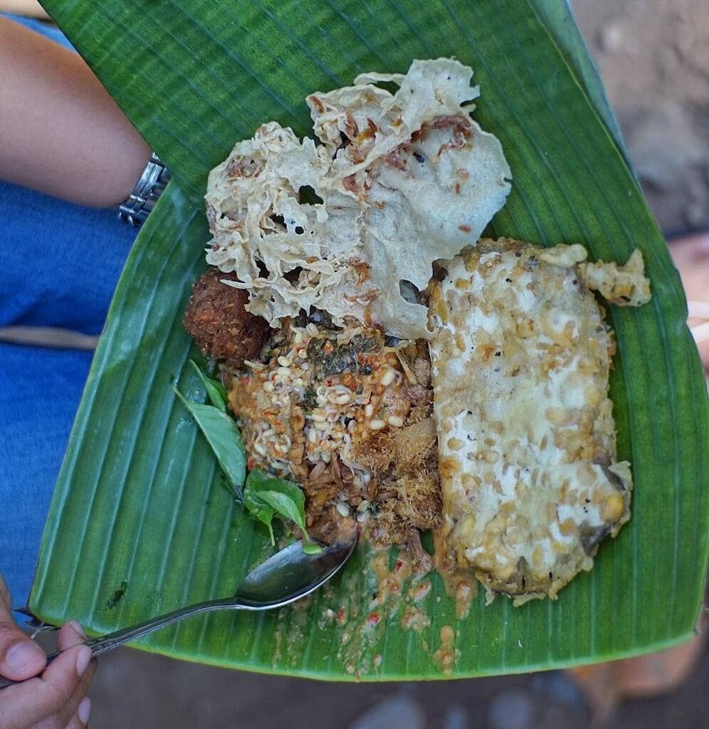 Seger Mantep! Sego Pecel Khas Solo, Kediri hingga Madiun