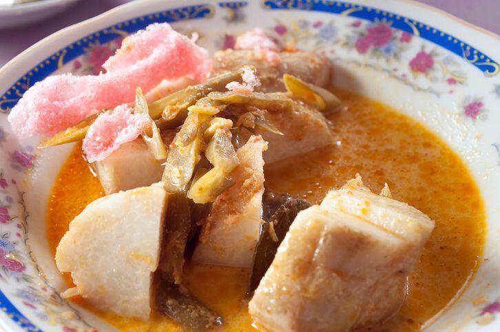 Yang Mantap Berkuah Gurih, Lontong Sayur Khas Medan hingga Betawi