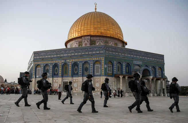Pemukim Yahudi Serbu Al-Aqsa